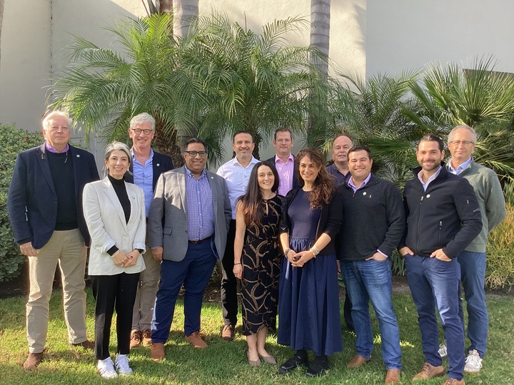 8759BE13-F22E-4E8E-8BBC-C3484001F30B